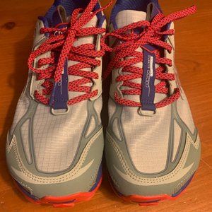 BRAND NEW Womens LONE PEAK 4.5, Size 10